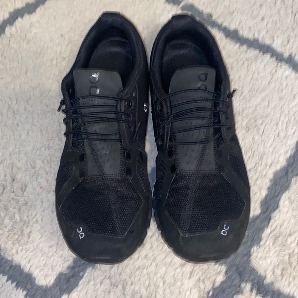 On Running slid on shoes size 9.5